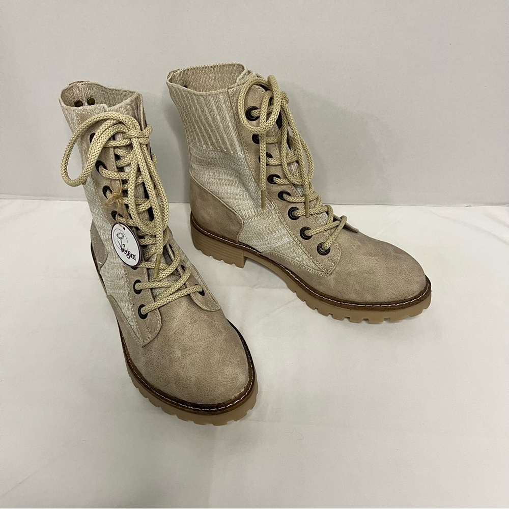 Blowfish Women's Reilly Casual Vegan, Cruelty-Free Beige Lace-Up Boots Size 7 - Picture 3 of 13